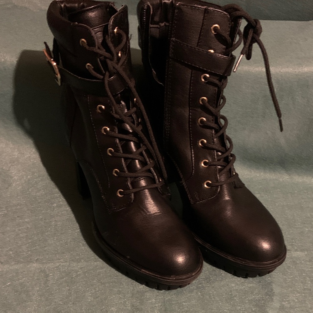 GBG Los Angeles Black Lace-Up Heeled Combat Boots